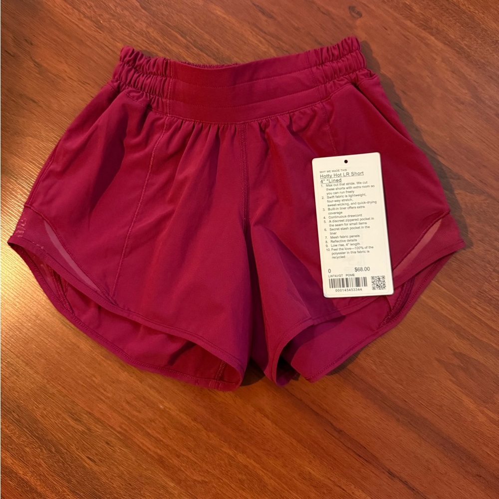Lululemon hotty hot lowrise 4in shorts pomegranate size 0